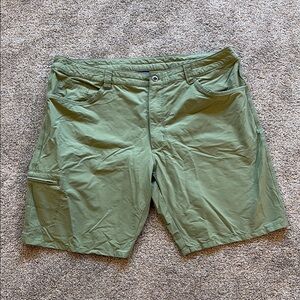 Patagonia Men’s Shorts Size 40